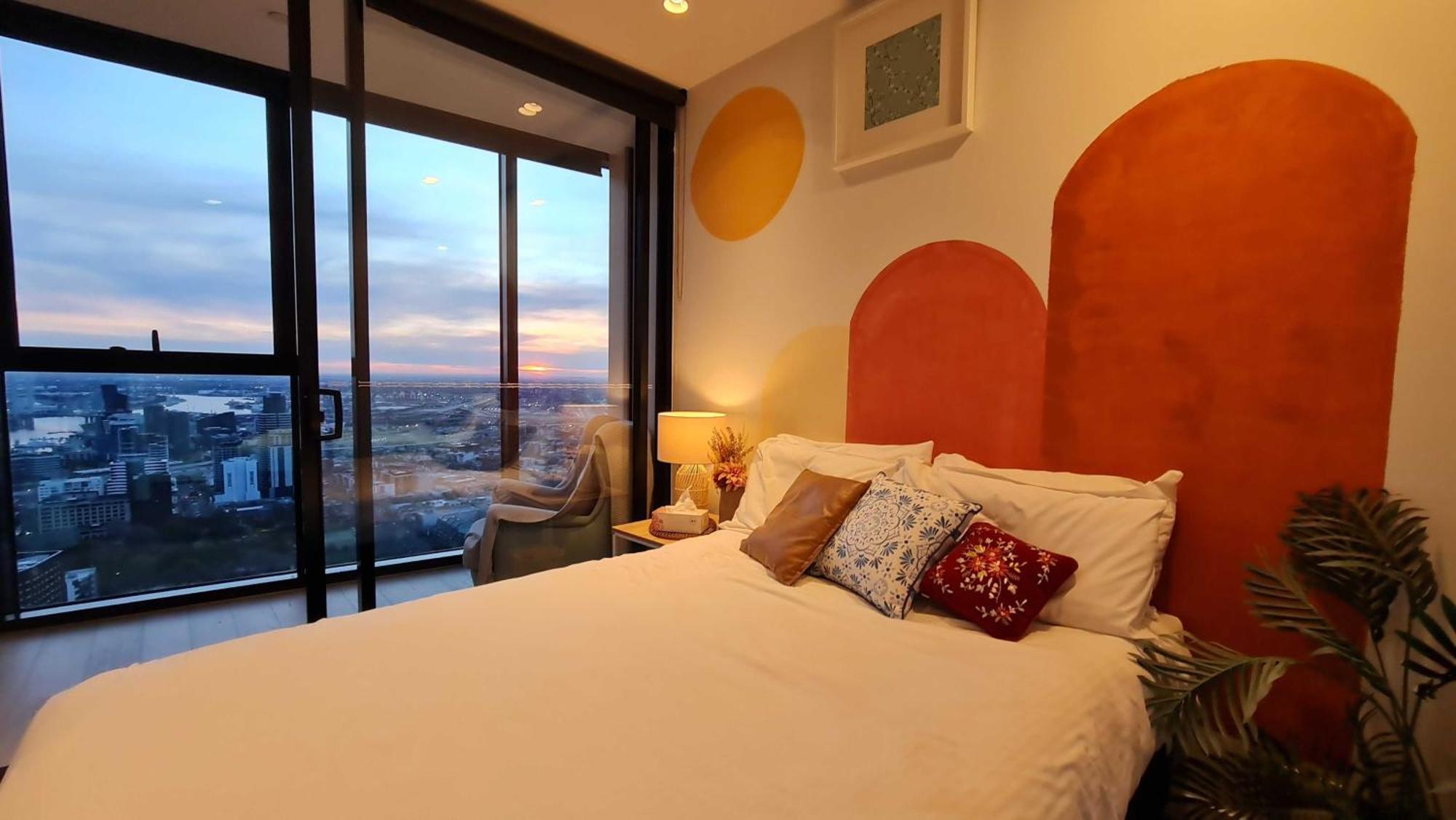 1Br Sunset Glow Central Retreat! Free Tram Zone Melbourne Ngoại thất bức ảnh